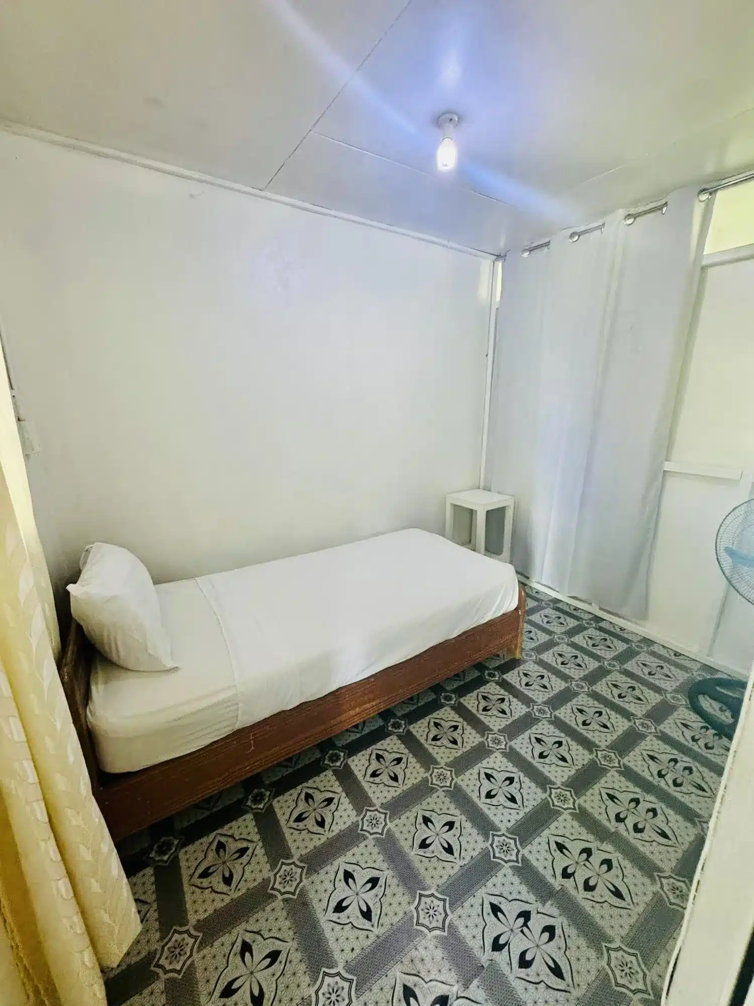Airport Cottage Single Bedroom