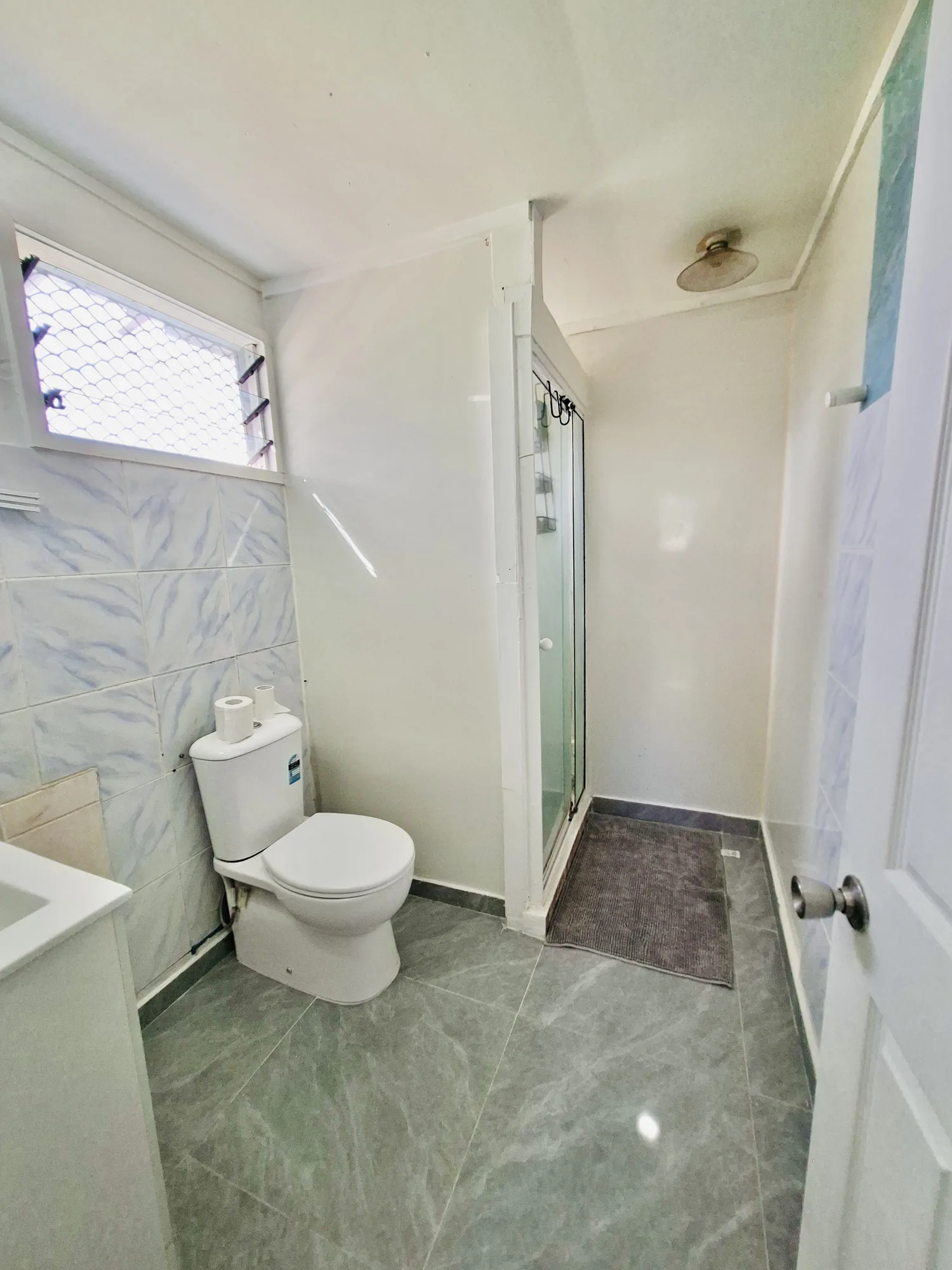 Nukualofa Cottage Bathroom