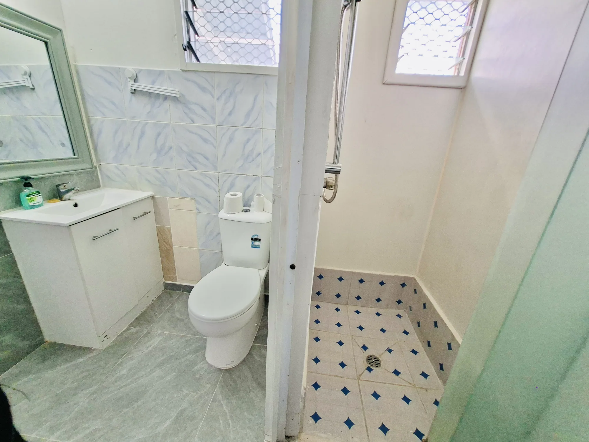 Nukualofa Cottage Bathroom
