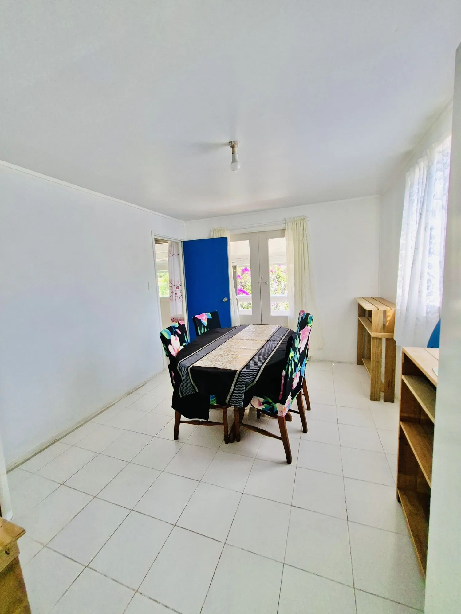 Nukualofa Cottage Dining Area