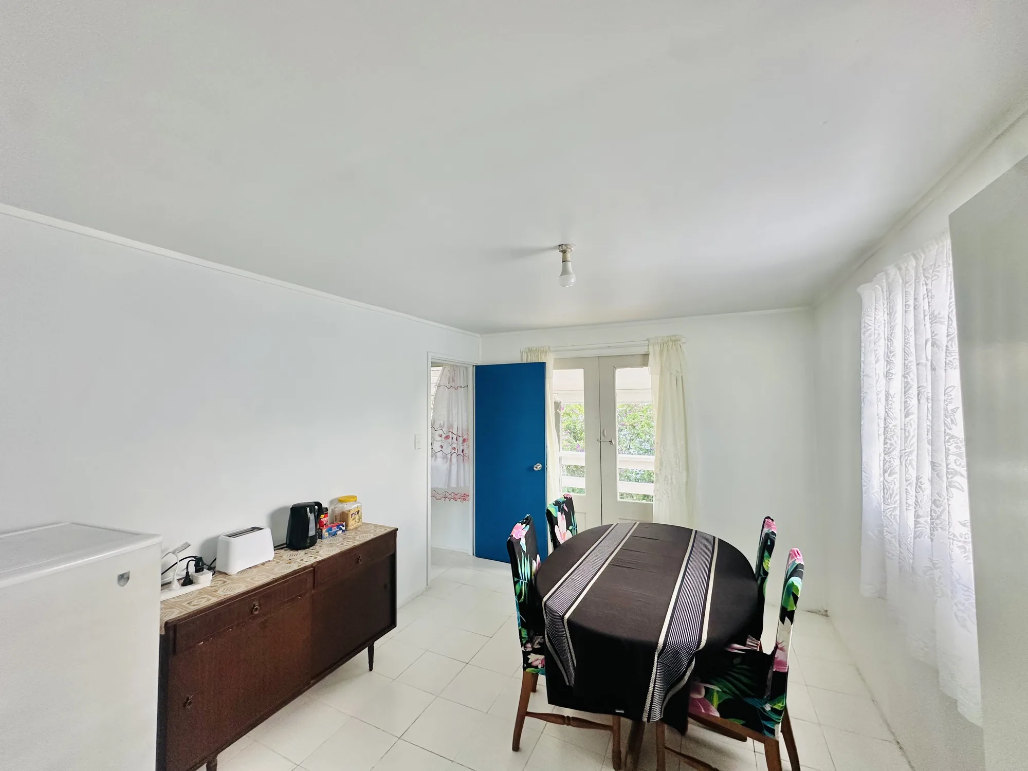 Nukualofa Cottage Dining Area