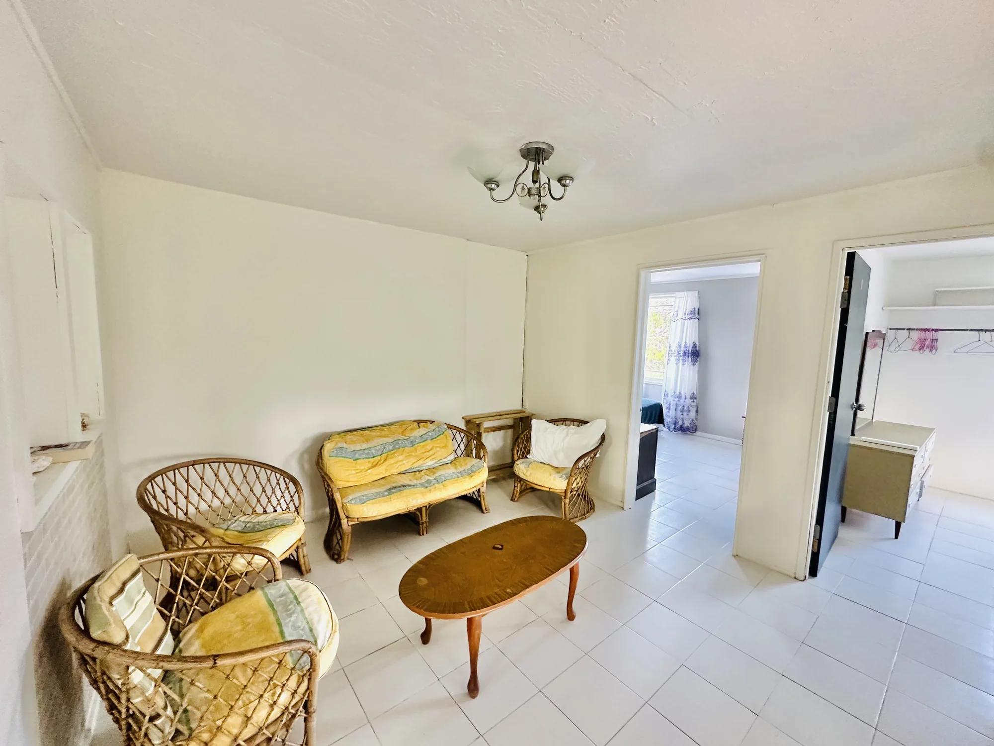 Nukualofa Cottage Living Room