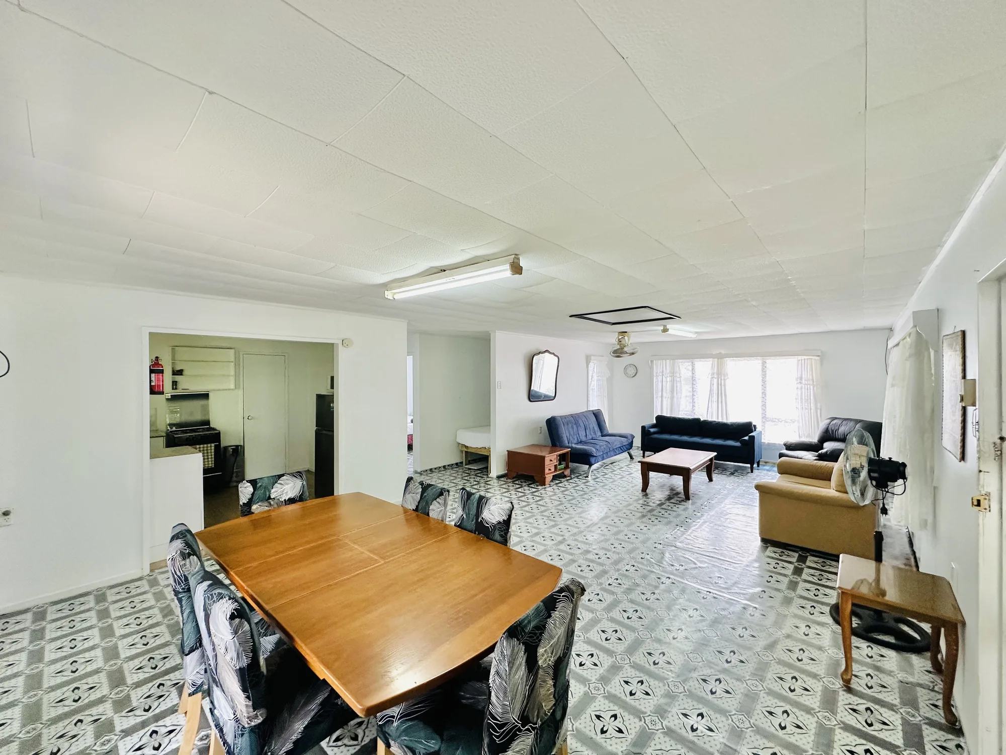 Ocean Cottage Dining Area