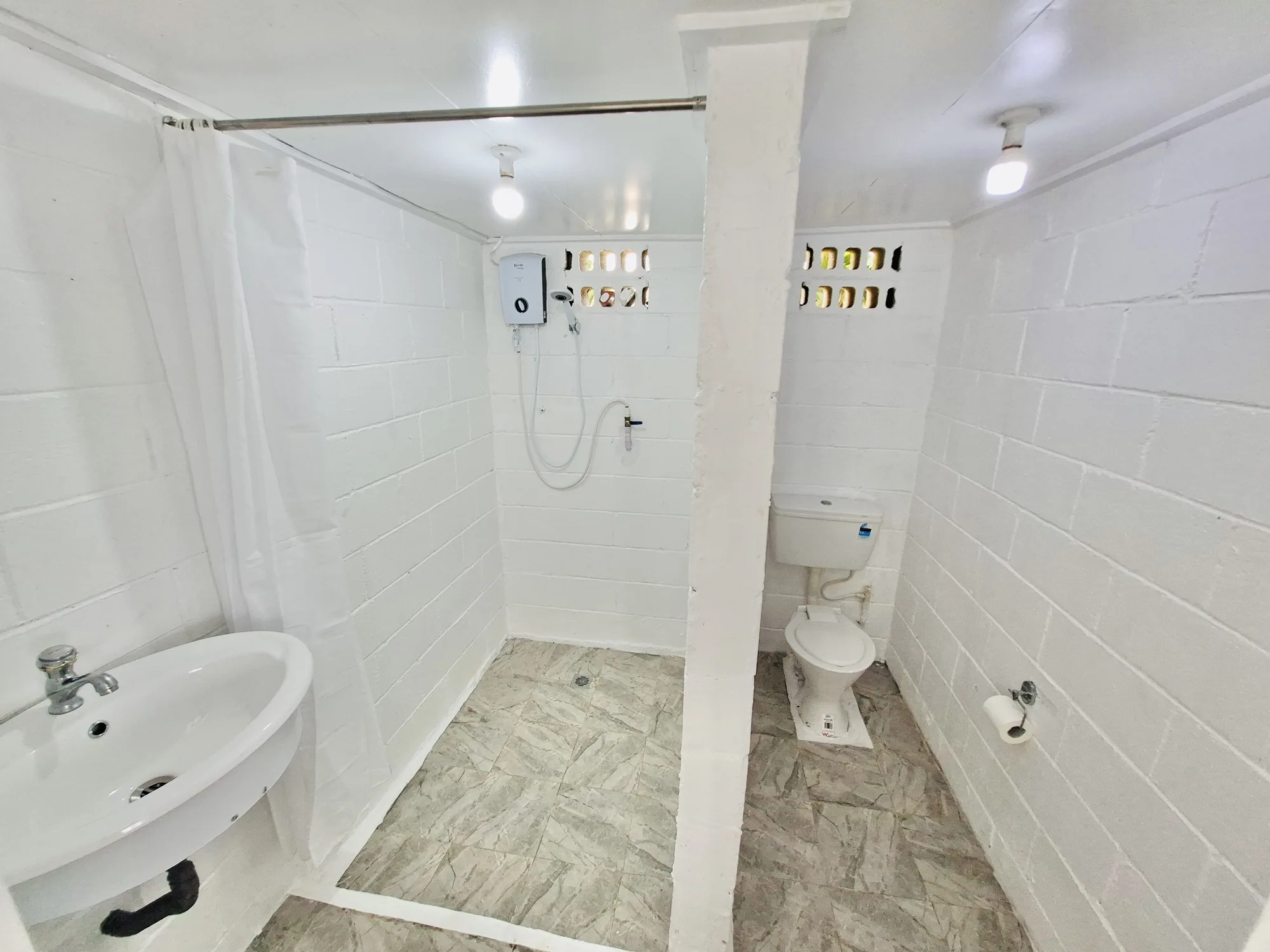 Pearl Cottage Bathroom