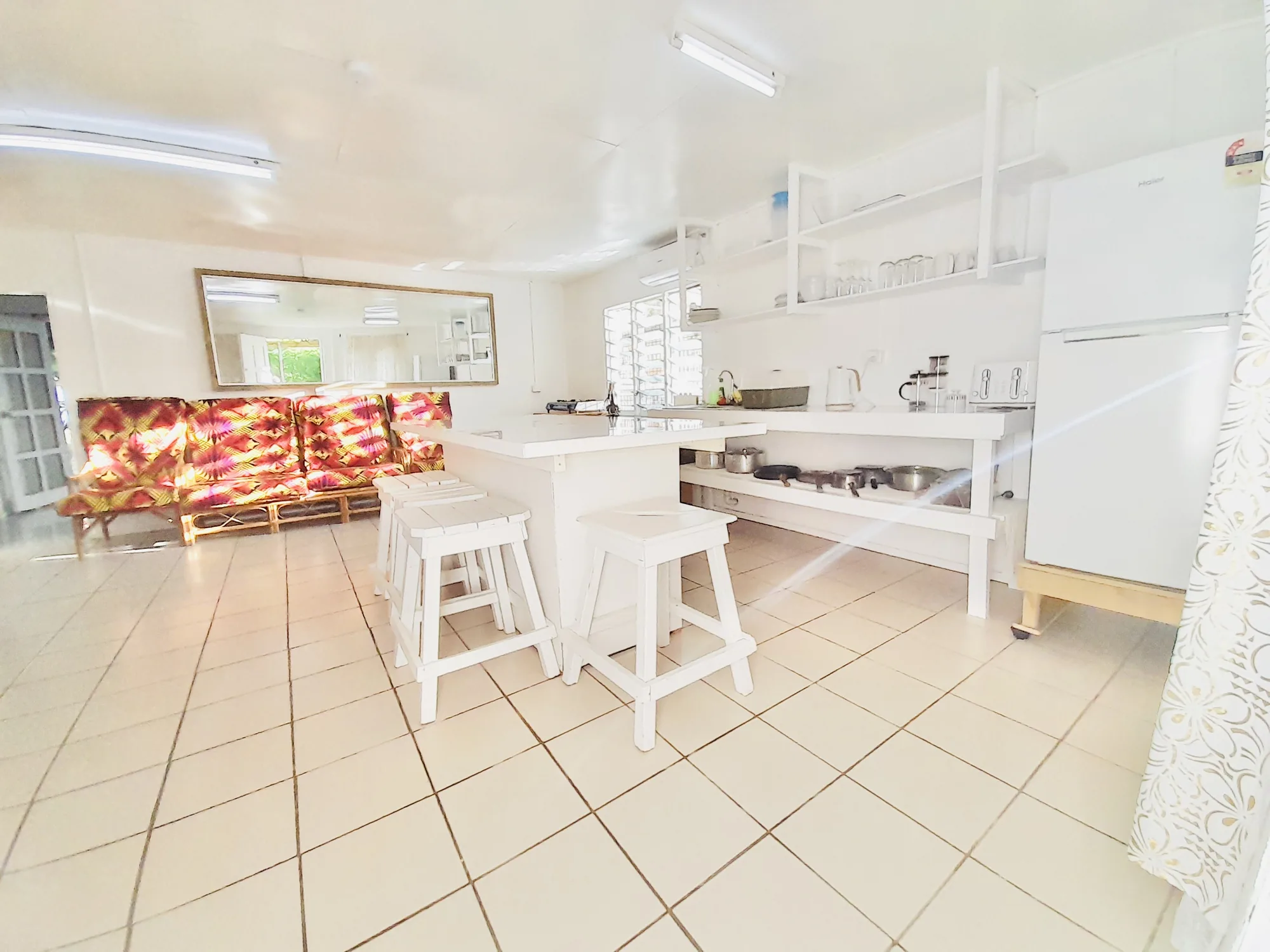 Tonga Cottage Kitchen Dining
