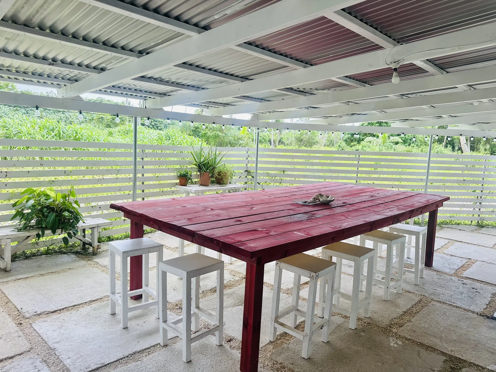 Tonga Cottage Outdoor Dining