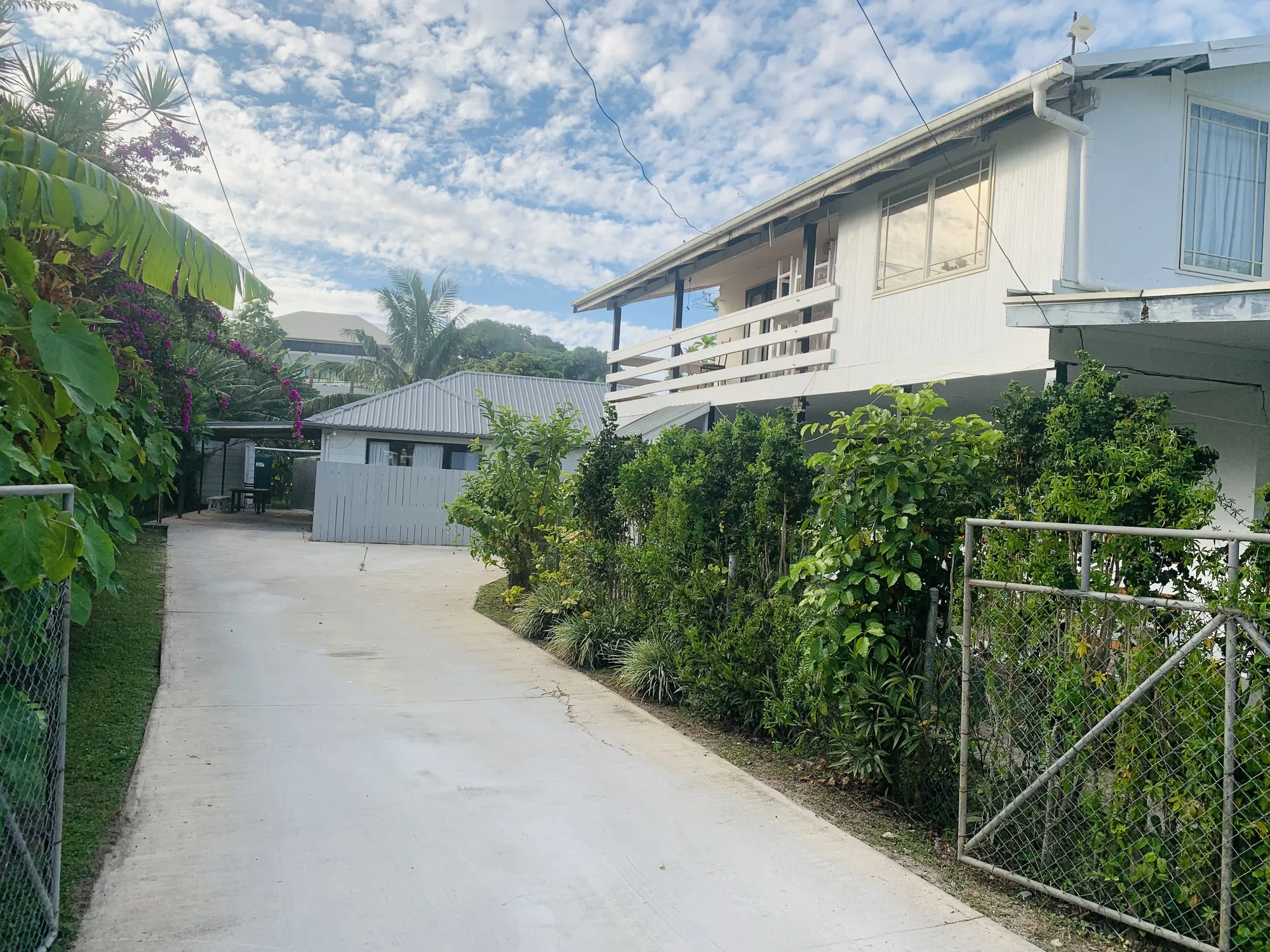 Twin Cottages Compound Exterior
