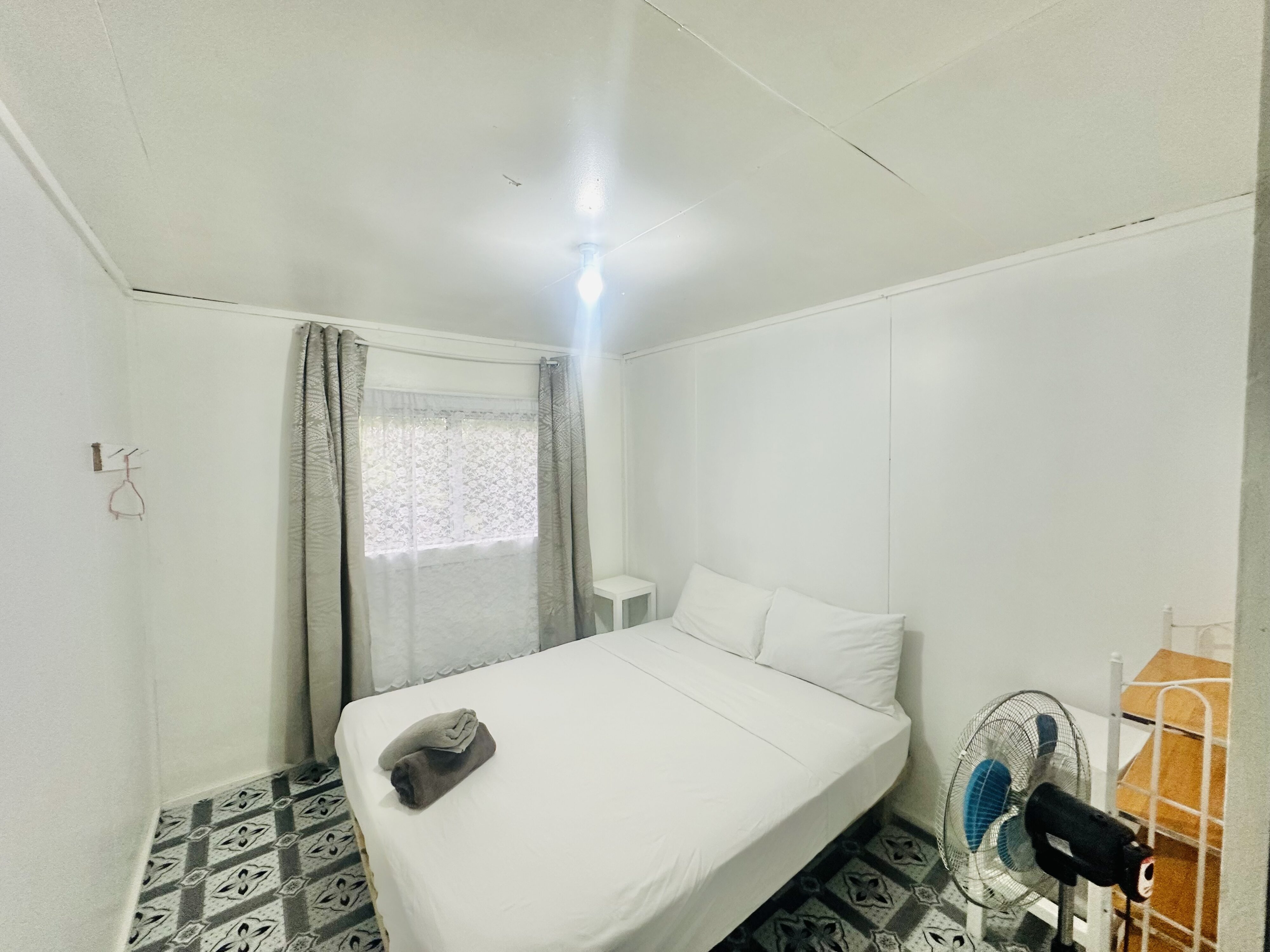 Airport Cottage Double Bedroom