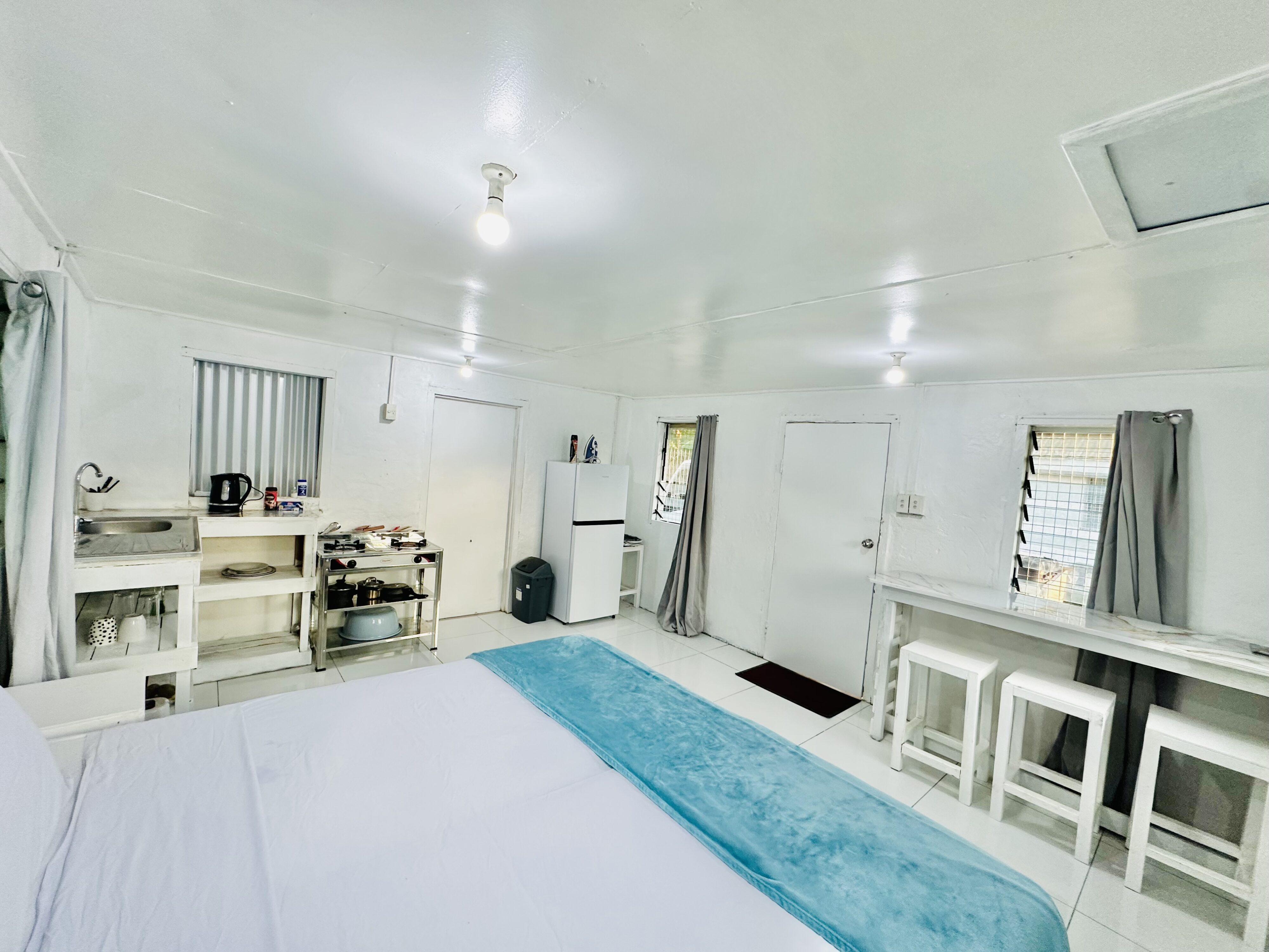 Aqua Cottage Studio Room