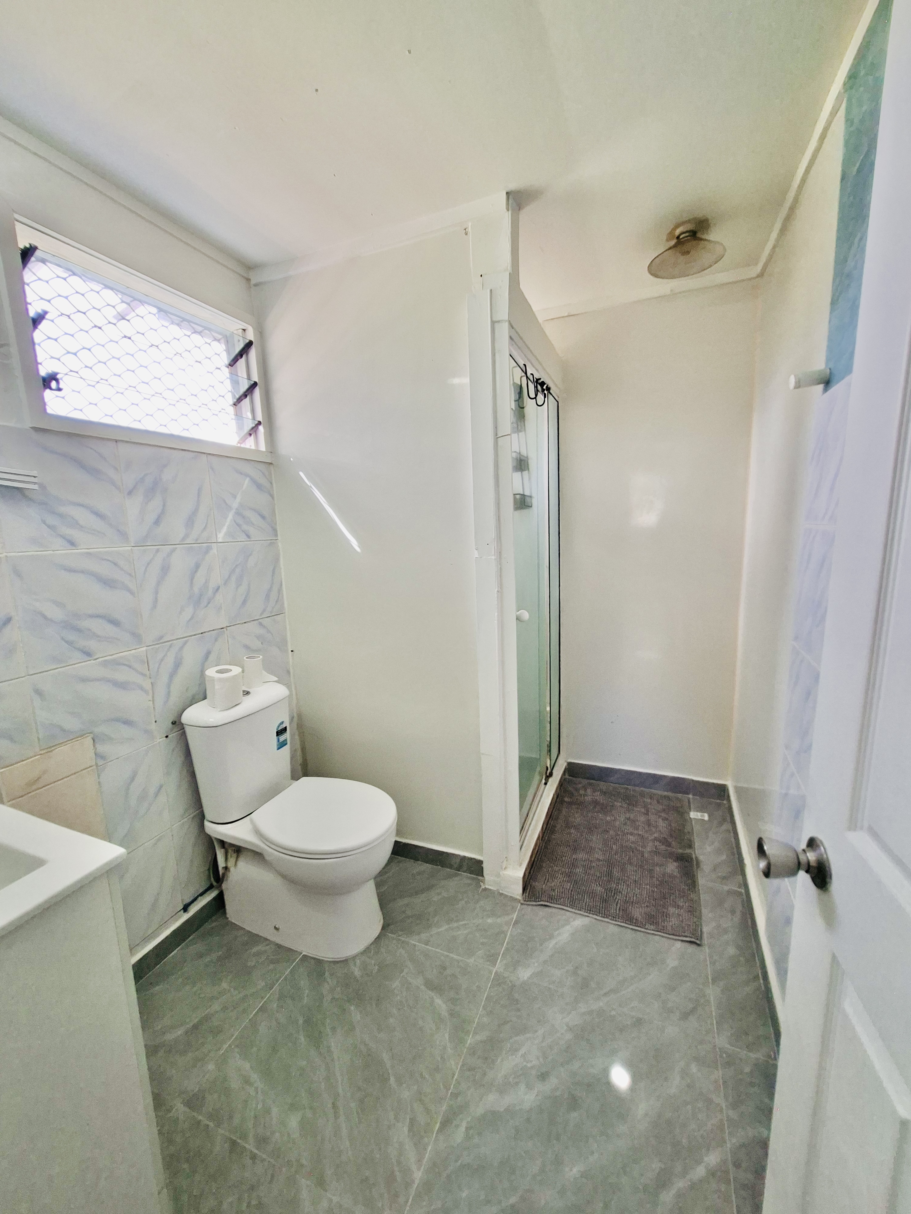 Nukualofa Cottage Bathroom