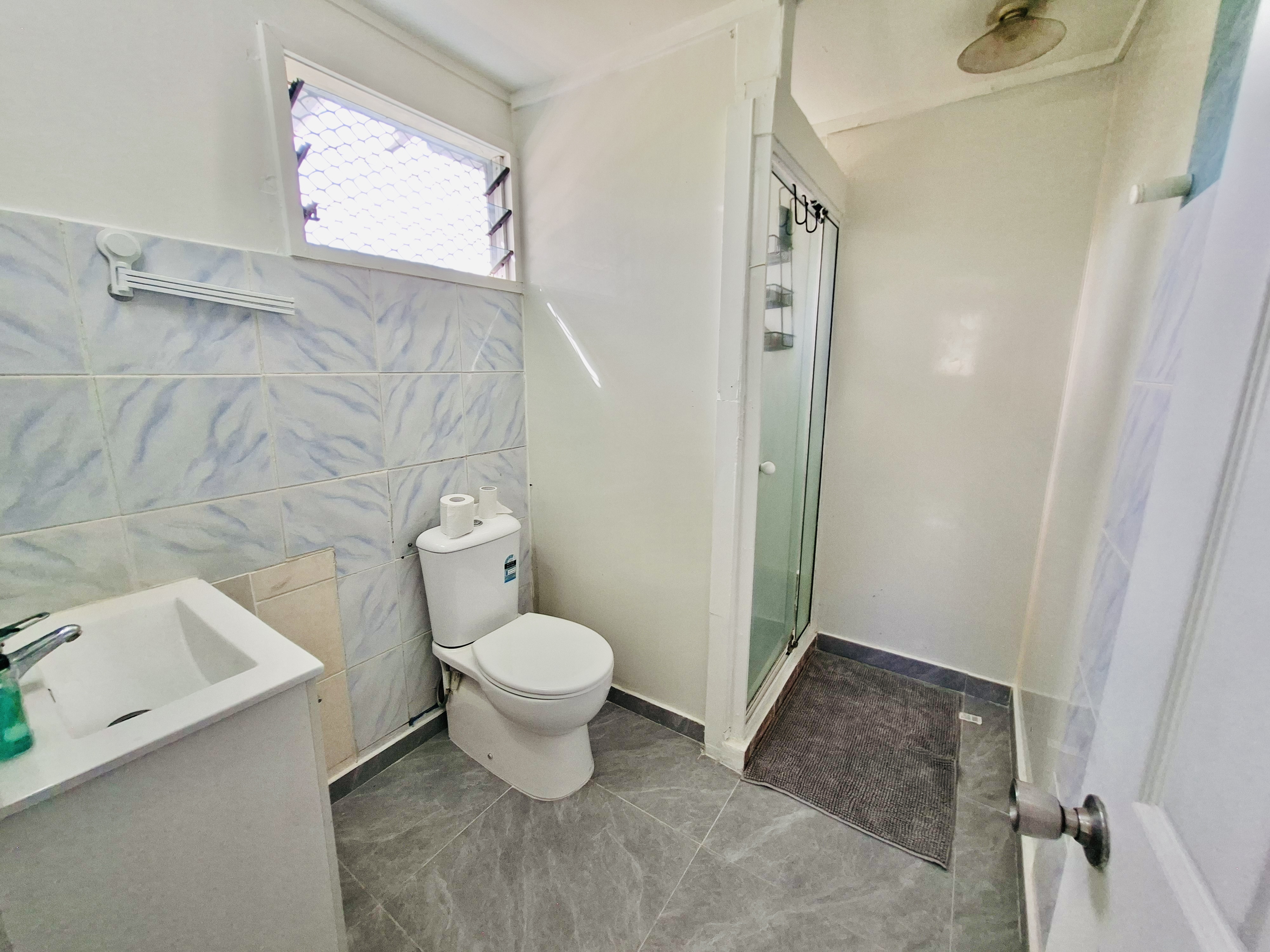 Nukualofa Cottage Bathroom